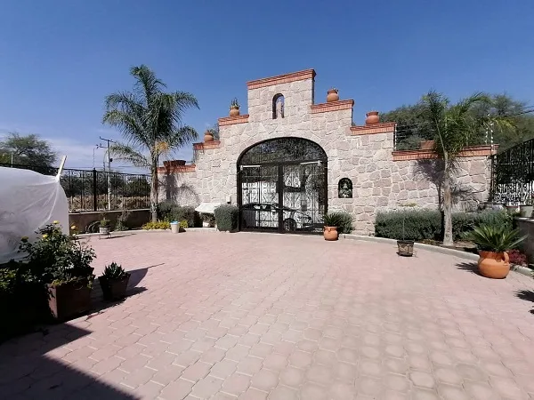 Venta de casa en Tequisquiapan, Querétaro en Col. El Sauz