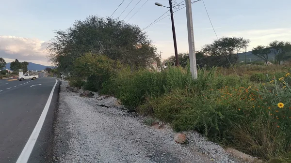 VENTA DE TERRENO EN ENTRADA A FUENTEZUELAS TEQUISQUIAPAN QRO