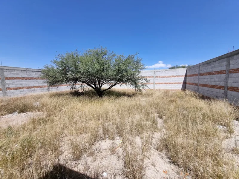 TERRENO EN VENTA EN COLONIA LA CHARRETERA TEQUISQUIAPAN QRO
