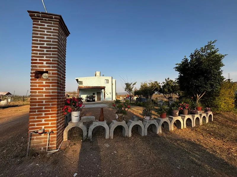 CASA EN VENTA EN LA TRINIDAD TEQUISQUIAPAN QRO.
