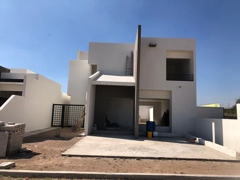 CASA NUEVA EN VENTA EN FRACCIONAMIENTO LAS MISIONES EN TEQUISQUIAPAN QRO